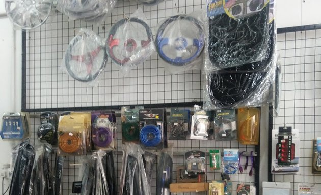 Photo of YH Car Tinter Accessories