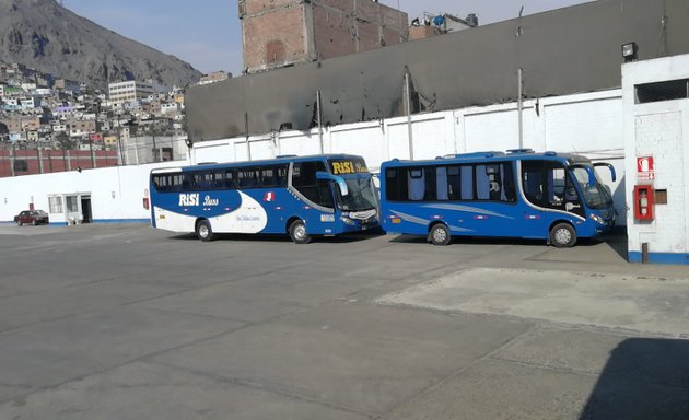 Foto de Risi Buss Lima