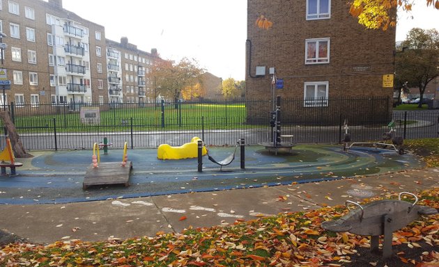 Photo of Sidney Road Playground