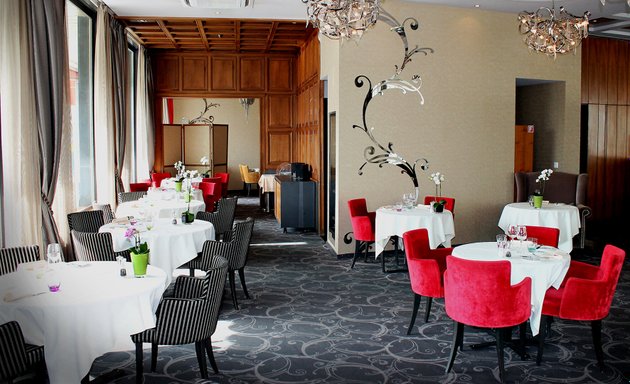 Foto von Hôtel-Restaurant The Ambassador