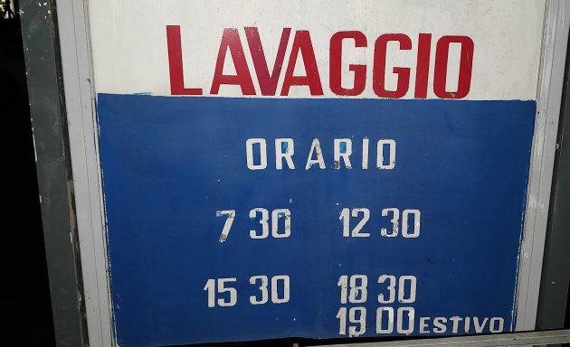 foto Autolavaggio