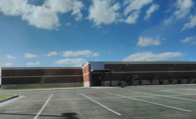 Photo of South Lake Elementary School