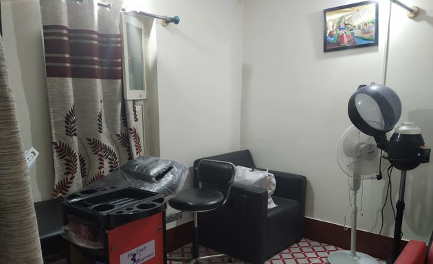 Photo of Soundarya herbal beauty parlour