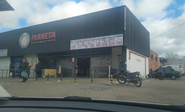 Foto de Supermercado Planeta Piedras Blancas