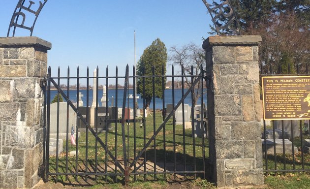 Photo of Pelham Cemetery