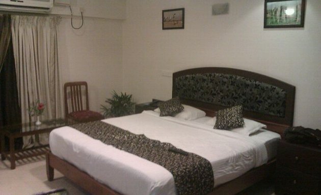 Photo of Treebo Trend 9 Marks Inn - Hotel in Indiranagar Bangalore