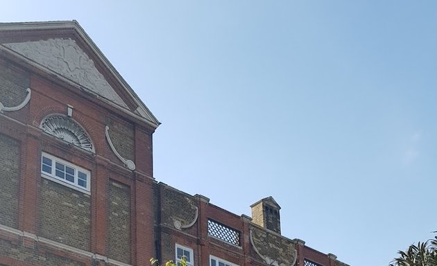 Photo of Shoreditch Park Primary School