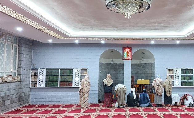 Photo of Nejashi Mosque ነጃሺ መስጊድ - መገናኛ نجاشي مسجد