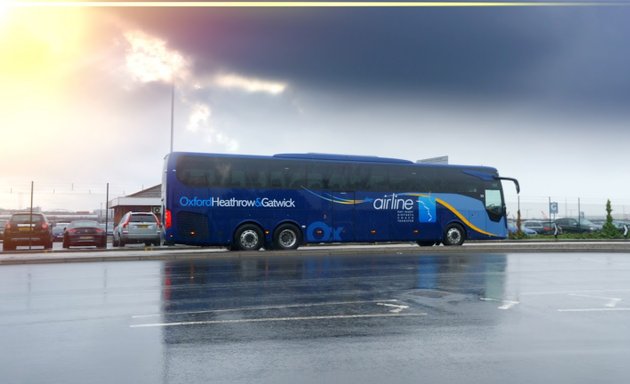 Photo of The Airline to Heathrow and Gatwick Airports - from the Oxford Bus Company