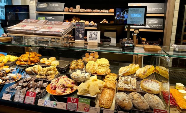 Foto von Junge Die Bäckerei. Schönhauser Allee II