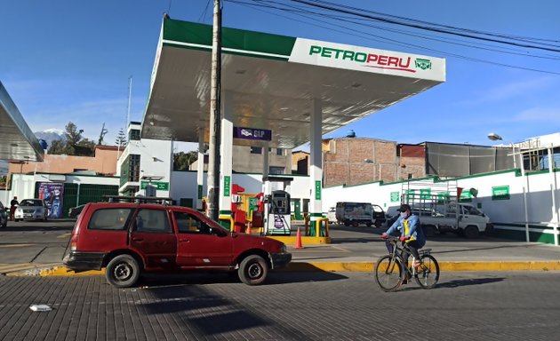 Foto de Grifo Petro Perú