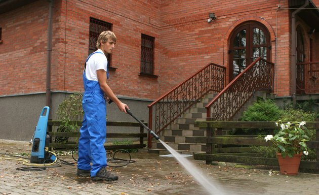 Photo of Pressure Washing Winnipeg