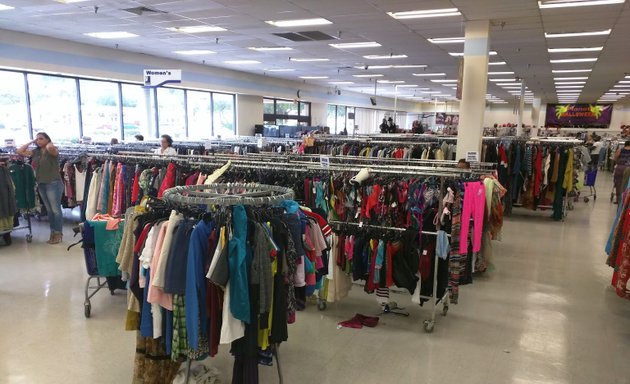 Photo of Thrift Shop Tampa | Goodwill Hillsborough Ave.