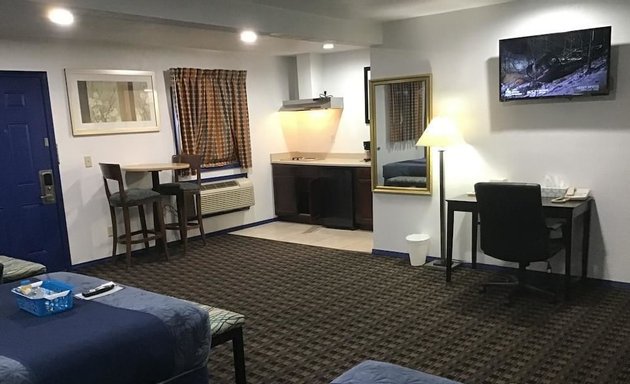 Photo of Budget Inn and Suites