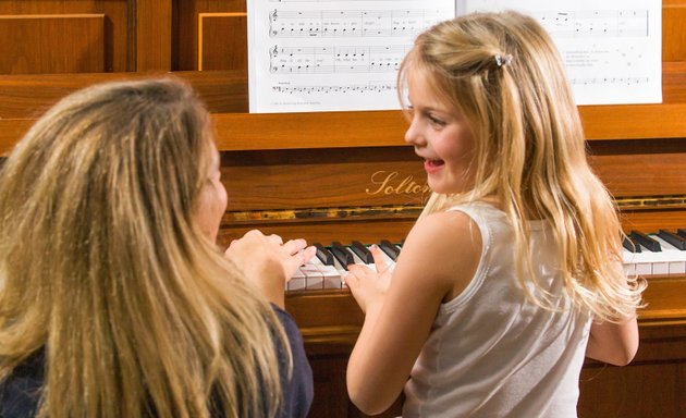 Foto von Internationale Klavier & Violinschule Berlin Mitte