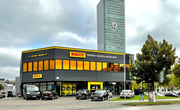 Foto von Driver Center München | p Zero World - Driver Reifen und Kfz-technik Gmbh
