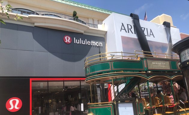 Photo of lululemon