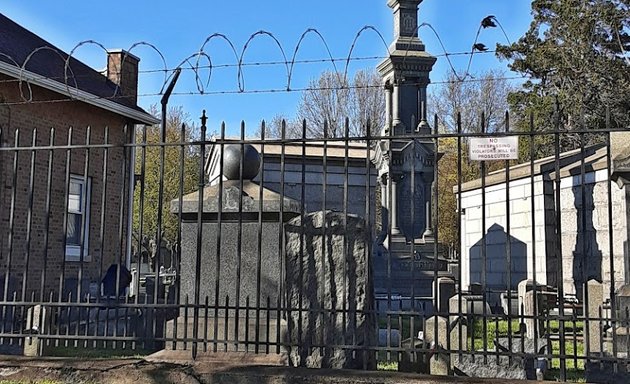 Photo of Bayside Cemetery