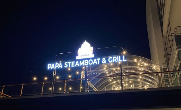 Photo of Papa Steamboat & Grill