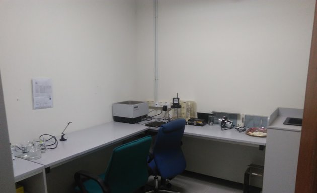 Photo of Mecomb Calibration Laboratory