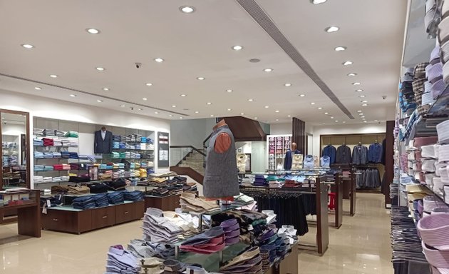 Photo of The Raymond shop