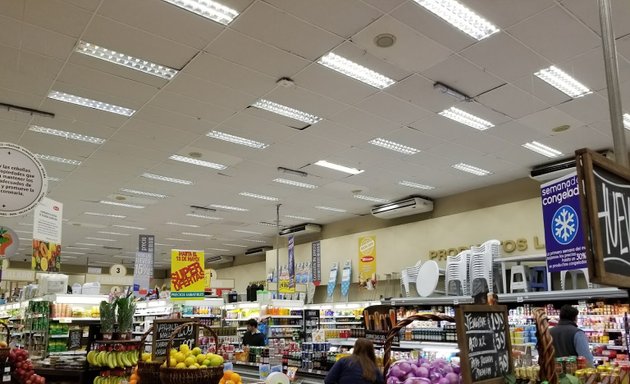 Foto de Disco Fresh Market Obligado