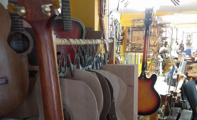 Photo of Laporte Et Courchesne Luthiers Inc