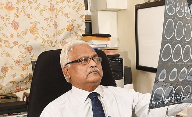 Photo of Dr. Chandrashekhar Eknath Deopujari