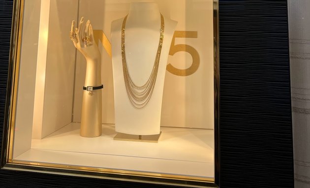 Photo de Chanel Horlogerie Joaillerie Vendôme