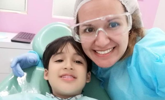 Foto de DENTINA Clínica Dental Dra. Rosleny García