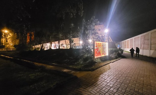 Foto de Iglesia Sagrado Corazón de Jesús de Carapongo