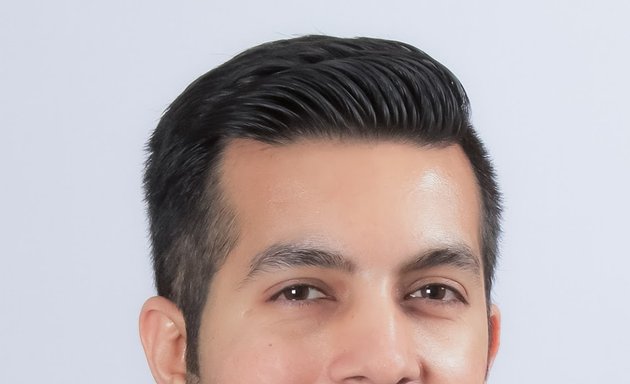 Photo of Amit Chhabra - Dominion Lending Centres Lender Direct