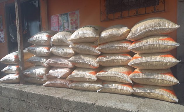 Foto de Mercadito los tres pilares