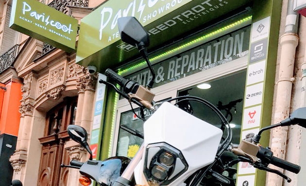 Photo de Pariscoot - Scooter, Moto et Trottinette | Thermique & Electrique | Achat, vente et réparation à Paris