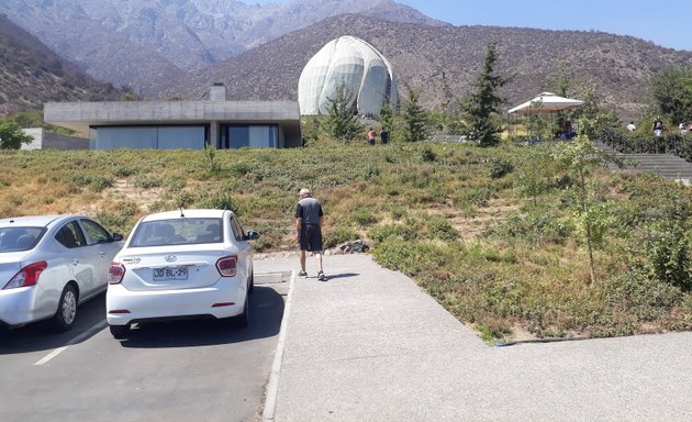 Foto de Estacionamiento - Templo Baha'i de Sud America