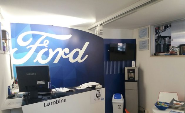 foto Autofficina Larobina - Autorizzata Ford