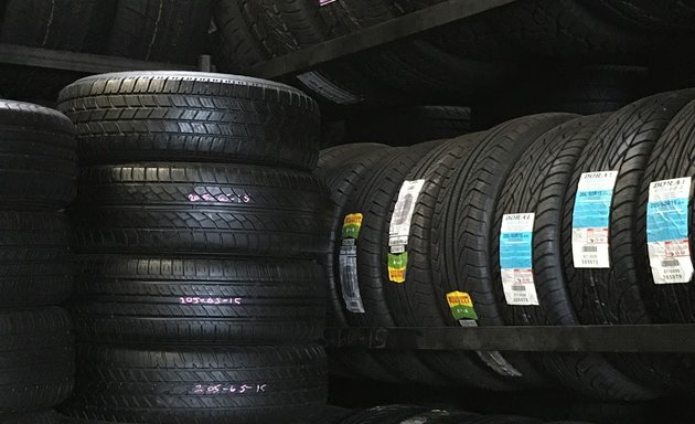 Photo of Xalos Tires
