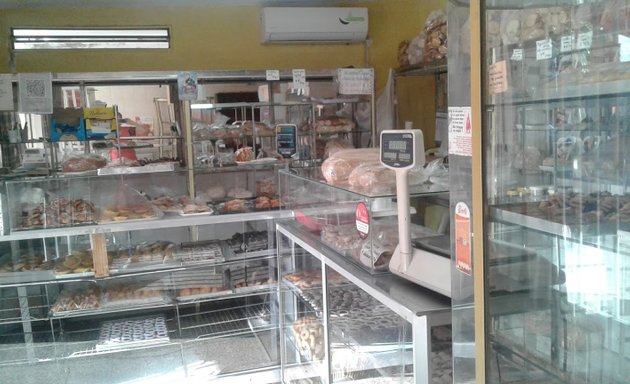 Foto de panadería el Coronado