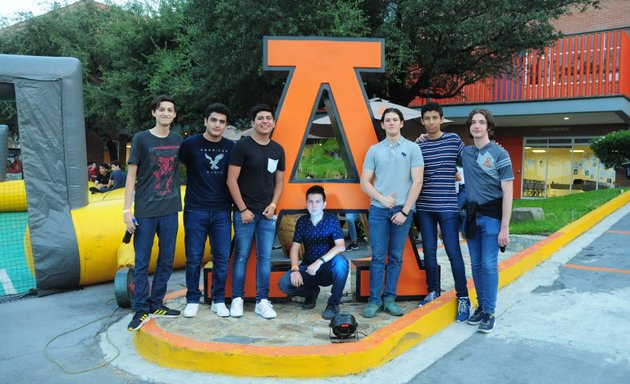 Foto de Prepa Anáhuac Monterrey campus Cumbres