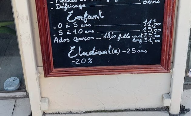 Photo de Le cheveu dans la soupe - Le Salon d'Elfe