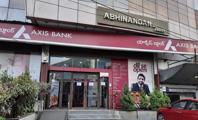 Photo of Axis Bank