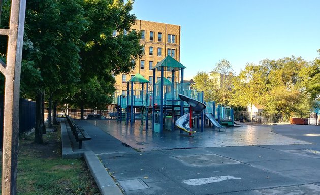 Photo of Bathgate Playground