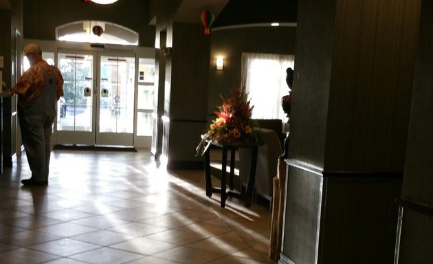Photo of La Quinta Inn & Suites by Wyndham Albuquerque Midtown