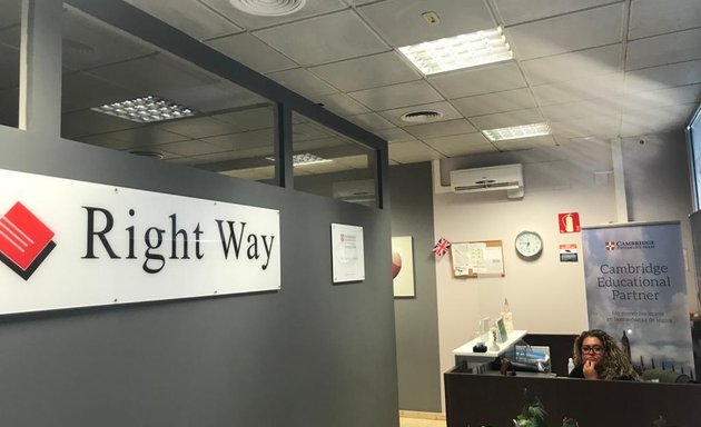 Foto de Right Way English School