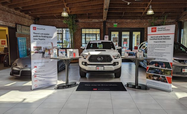 Photo of San Francisco Toyota Certified Service Center