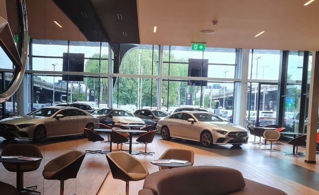 Photo of Mercedes-Benz West London