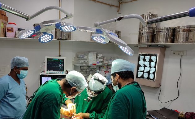 Photo of Dr Tofiq Bohra Oral and Maxillofacial Surgeon