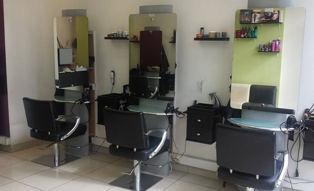 Photo of CYRUS Unisex Hairdressers