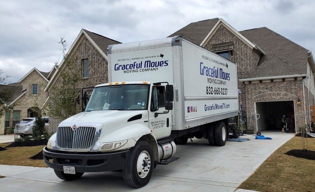 Photo of Graceful Moves, LLC (Houston Texas moving company)