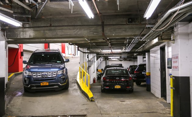 Photo of Centerpark Charles Street Garage